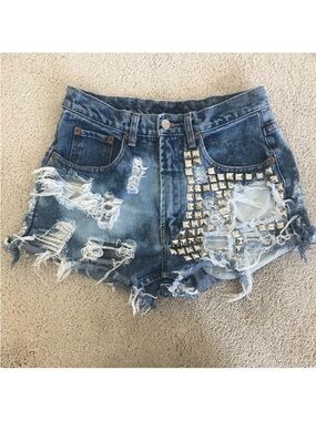 Urban outfitters studded shorts 28